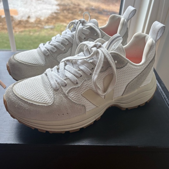 Veja White and Tan Women's Sneakers - Picture 5 of 13